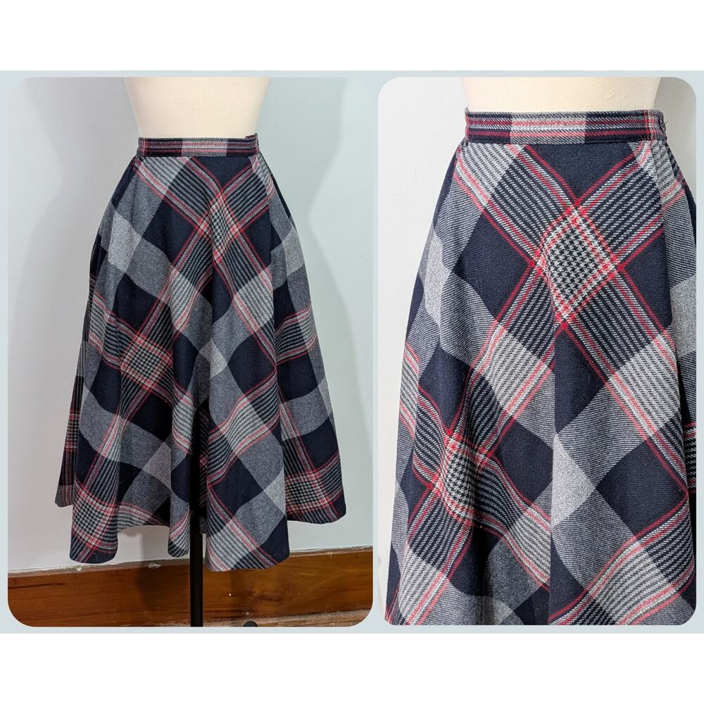 Act III Plaid 70s Circle Skirt Blue/Gray/Red